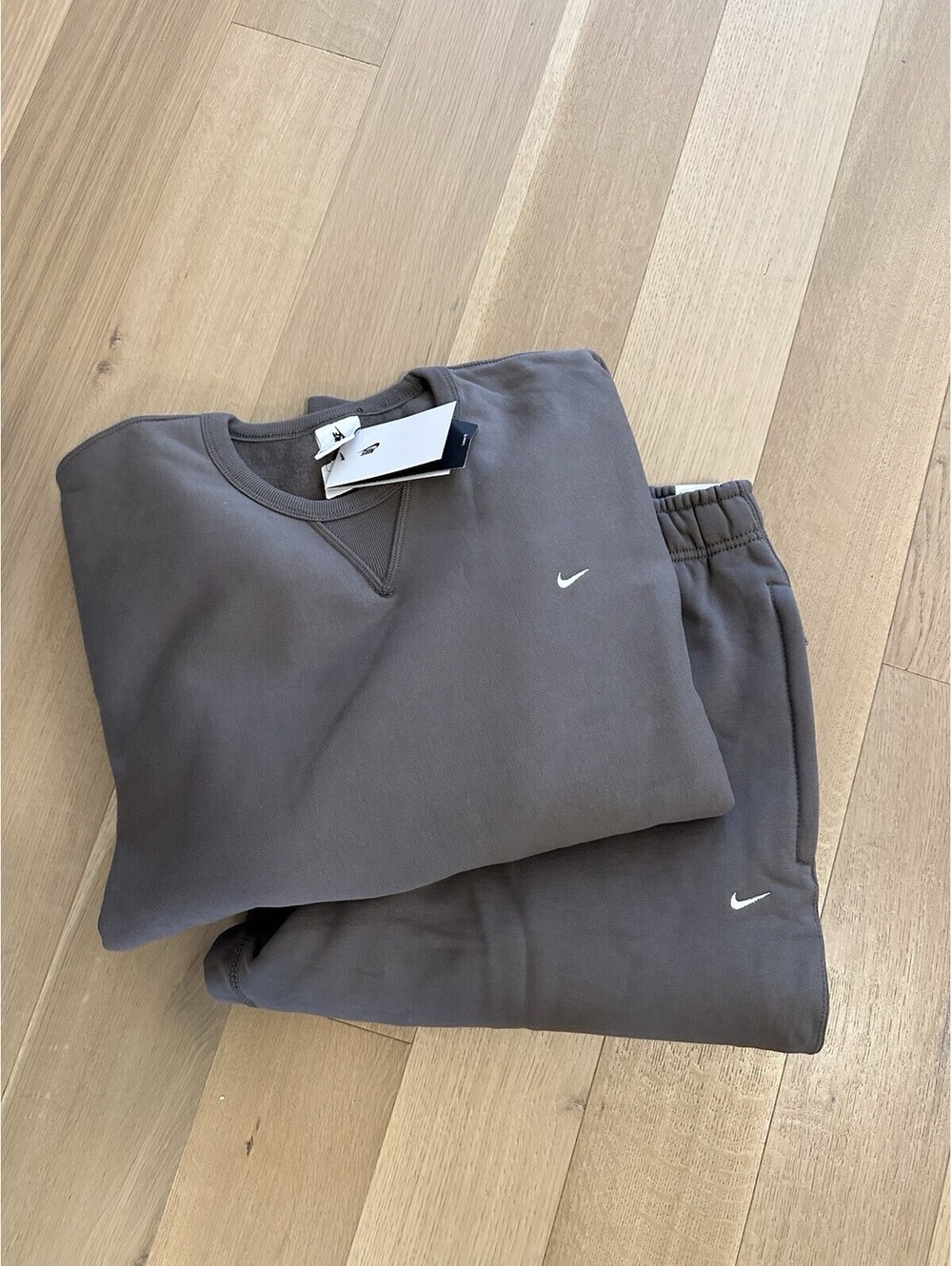 Nike Solo Swoosh Loose Fit Sweatsuit (Pants XL, Crewneck XL) Light Brown